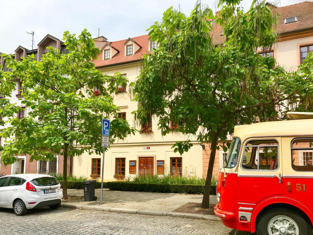 Golden Wood Apartments Πίλζεν Εξωτερικό φωτογραφία